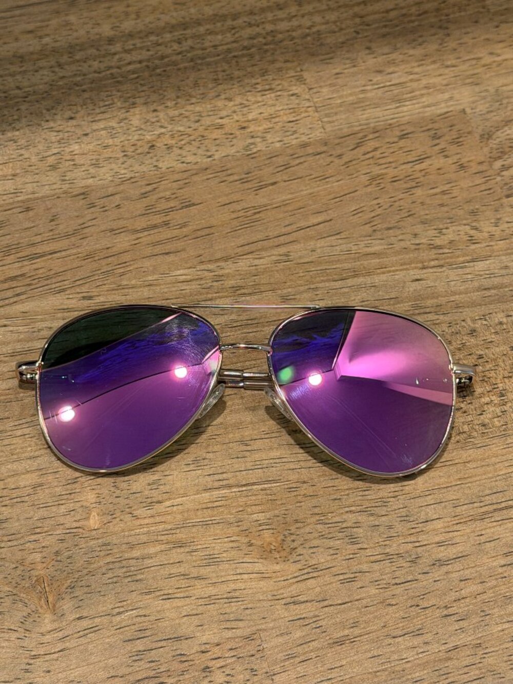 Peepers Gold Aviator Sunglasses +2.00 Reading Glasses OS - Picture 2 of 7